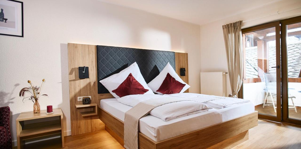 Weinhaus Lenz Otel Briedern Dış mekan fotoğraf
