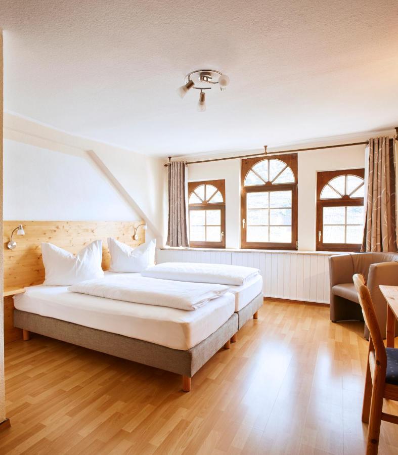 Weinhaus Lenz Otel Briedern Dış mekan fotoğraf