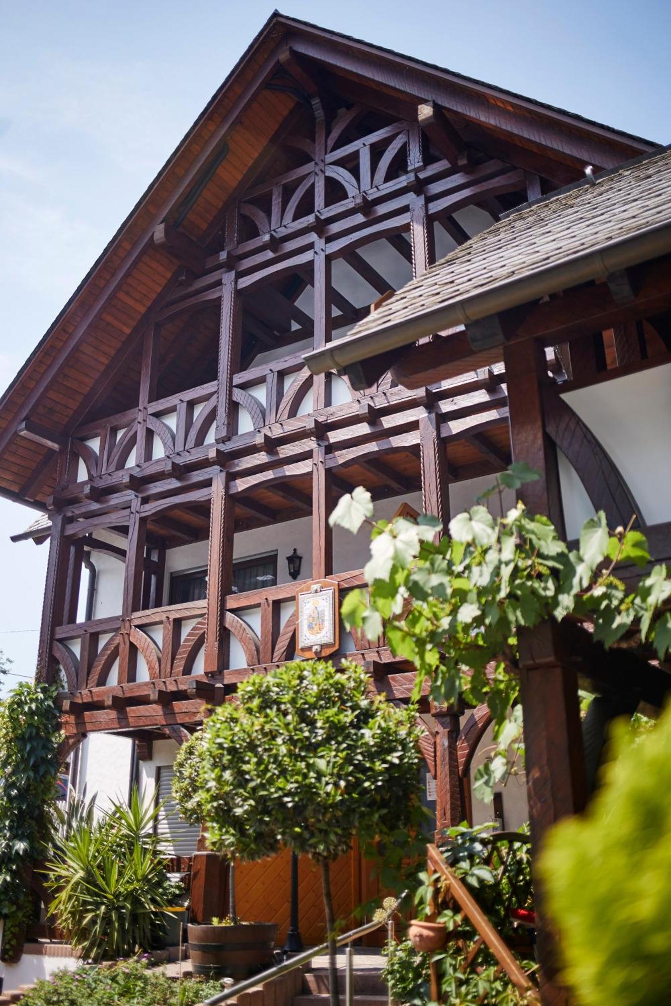 Weinhaus Lenz Otel Briedern Dış mekan fotoğraf